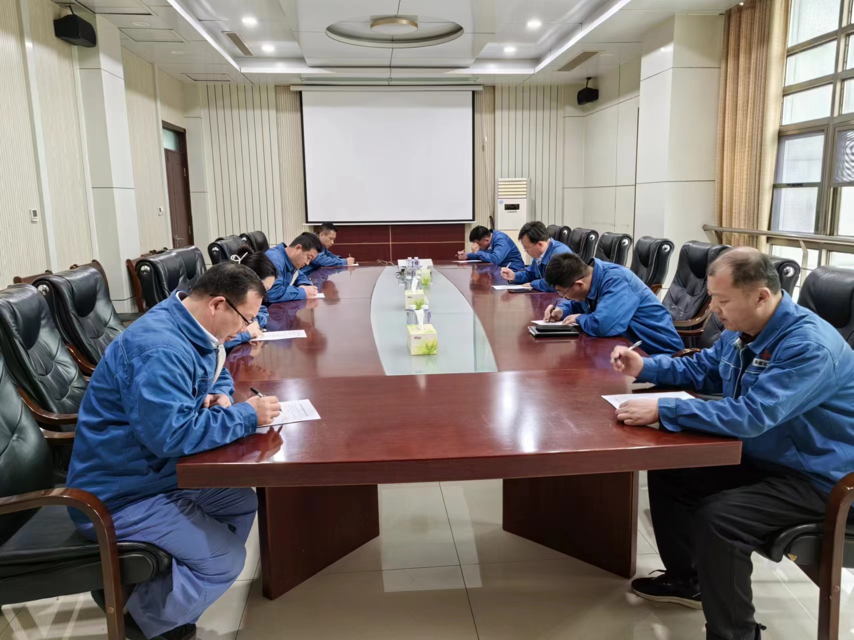 1711526043488615.jpg 1711526043488615.jpg